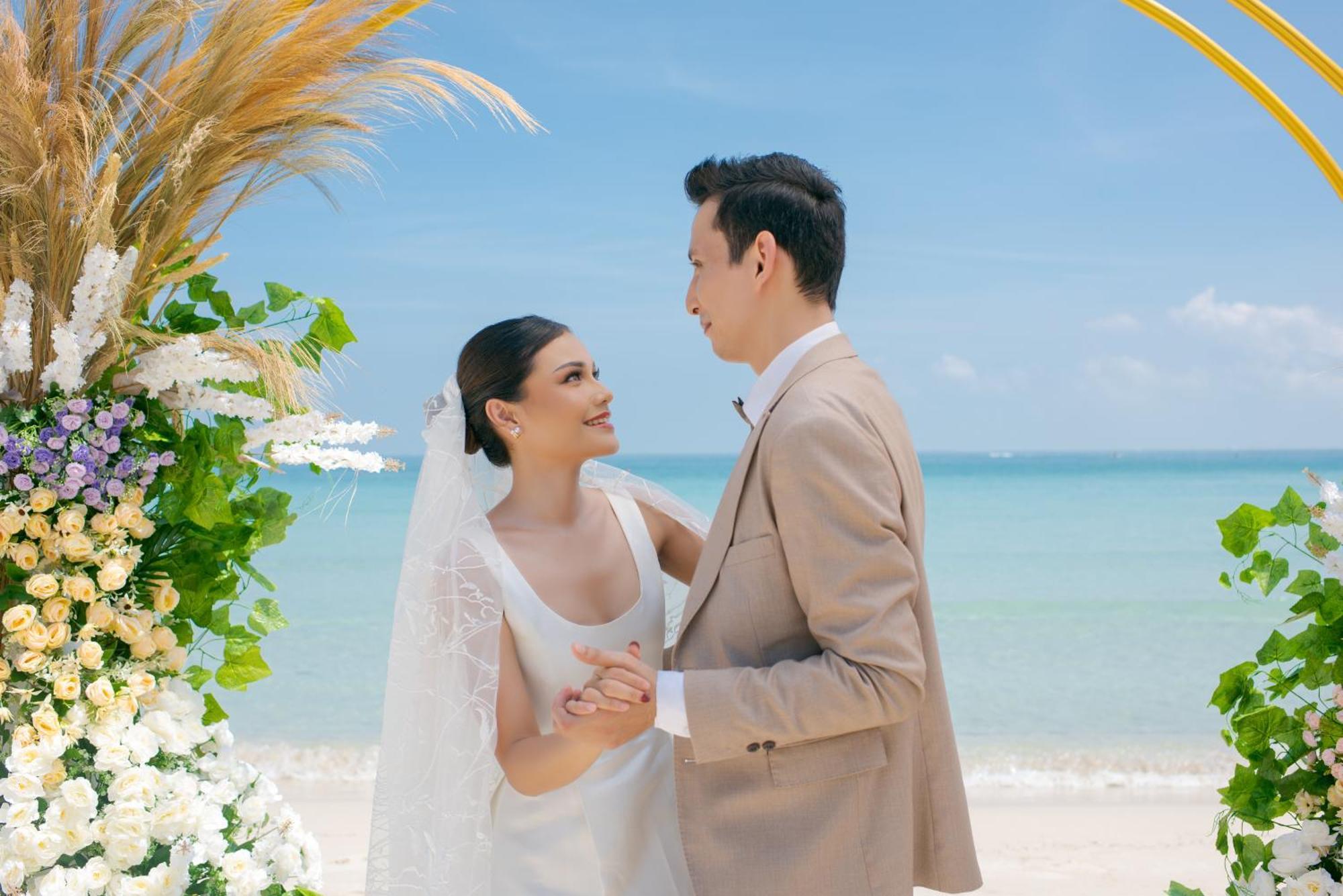 Indra Maya Pool Villas Lagoi Ngoại thất bức ảnh