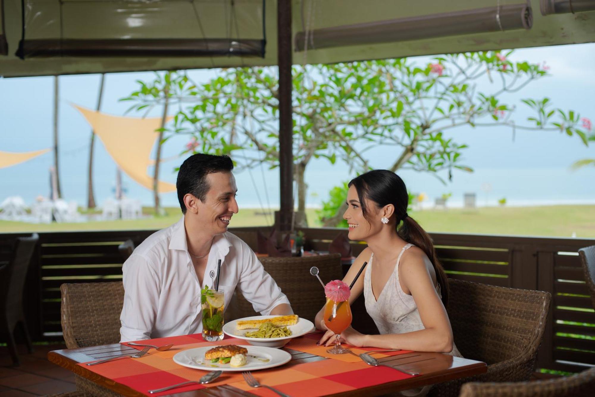 Indra Maya Pool Villas Lagoi Ngoại thất bức ảnh