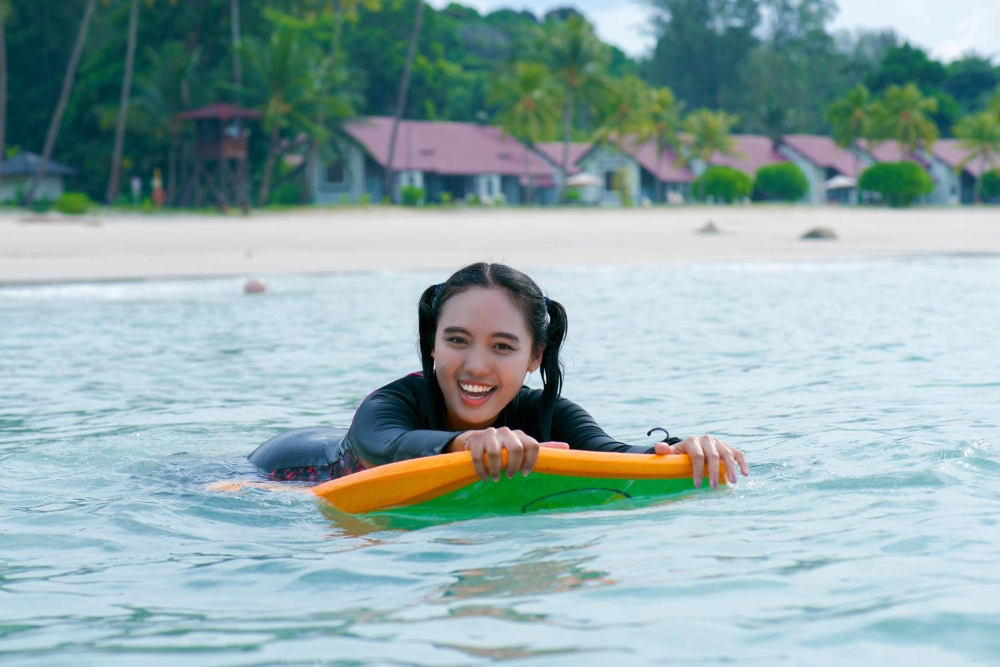 Indra Maya Pool Villas Lagoi Ngoại thất bức ảnh